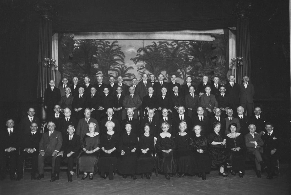 Cheney Brothers Employees Show Decades of Longevity Cheney Cemetery